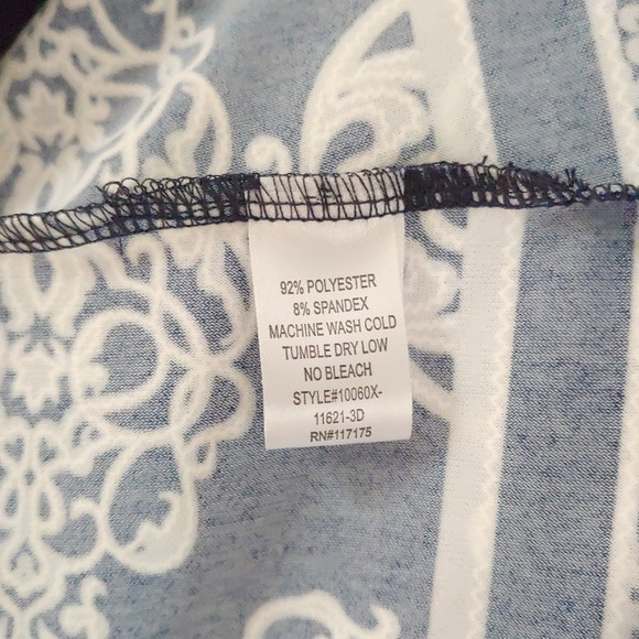 Haani Floral Print Stretchy Split V-Neck 3/4 Sleeve Dress Navy White Size 3X - Picture 6 of 12